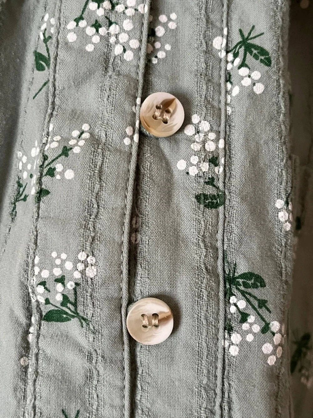 Ecowish Sage Green Floral Puff-Sleeve Button Front Blouse - Picture 8 of 16